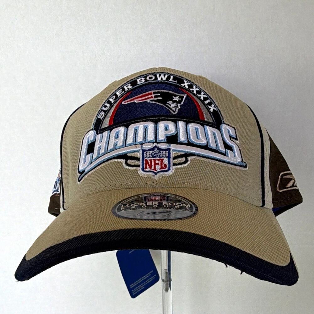 Reebok New England Patriots Super Bowl XXXIX Champions Locker Room Cap One Size